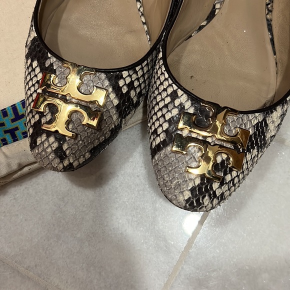 Tory Burch Raleigh Ballet Flat, Snake, Size 6 - Picture 2 of 3